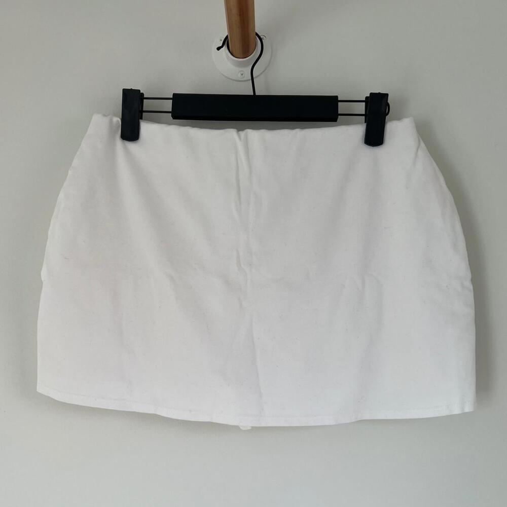 Windsor White Mini/Midi Skirt with Shorts - Size L
